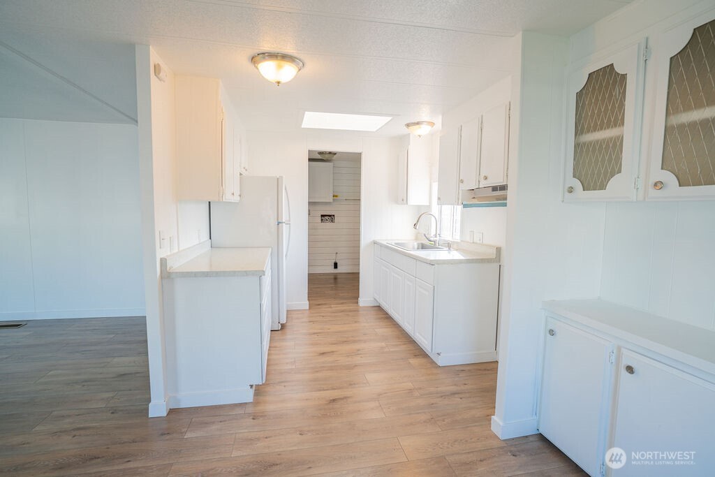 900 N Grape 22 Property Photo 10
