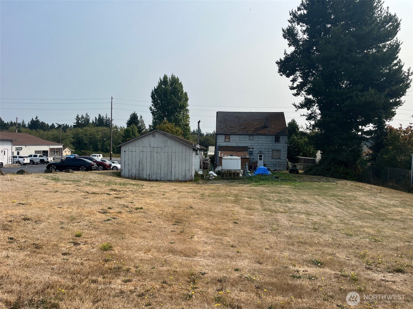 3237 Perry Avenue Property Photo 2
