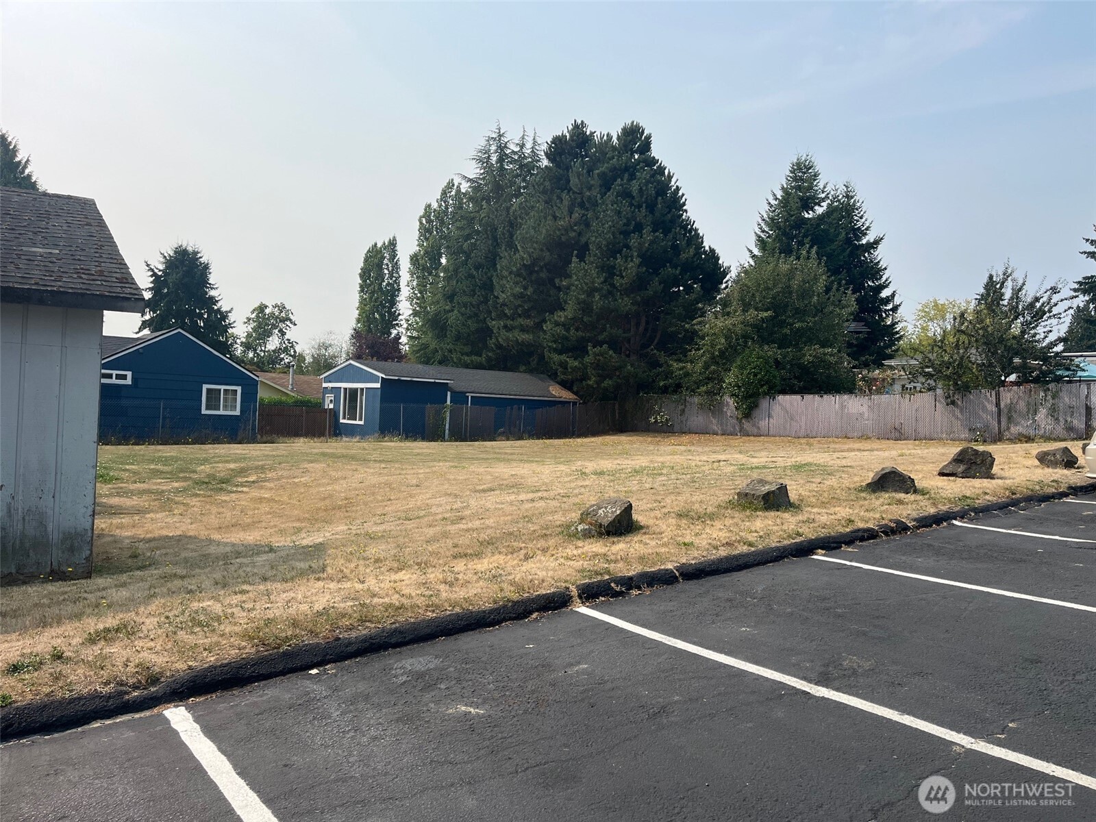 3237 Perry Avenue Property Photo 3