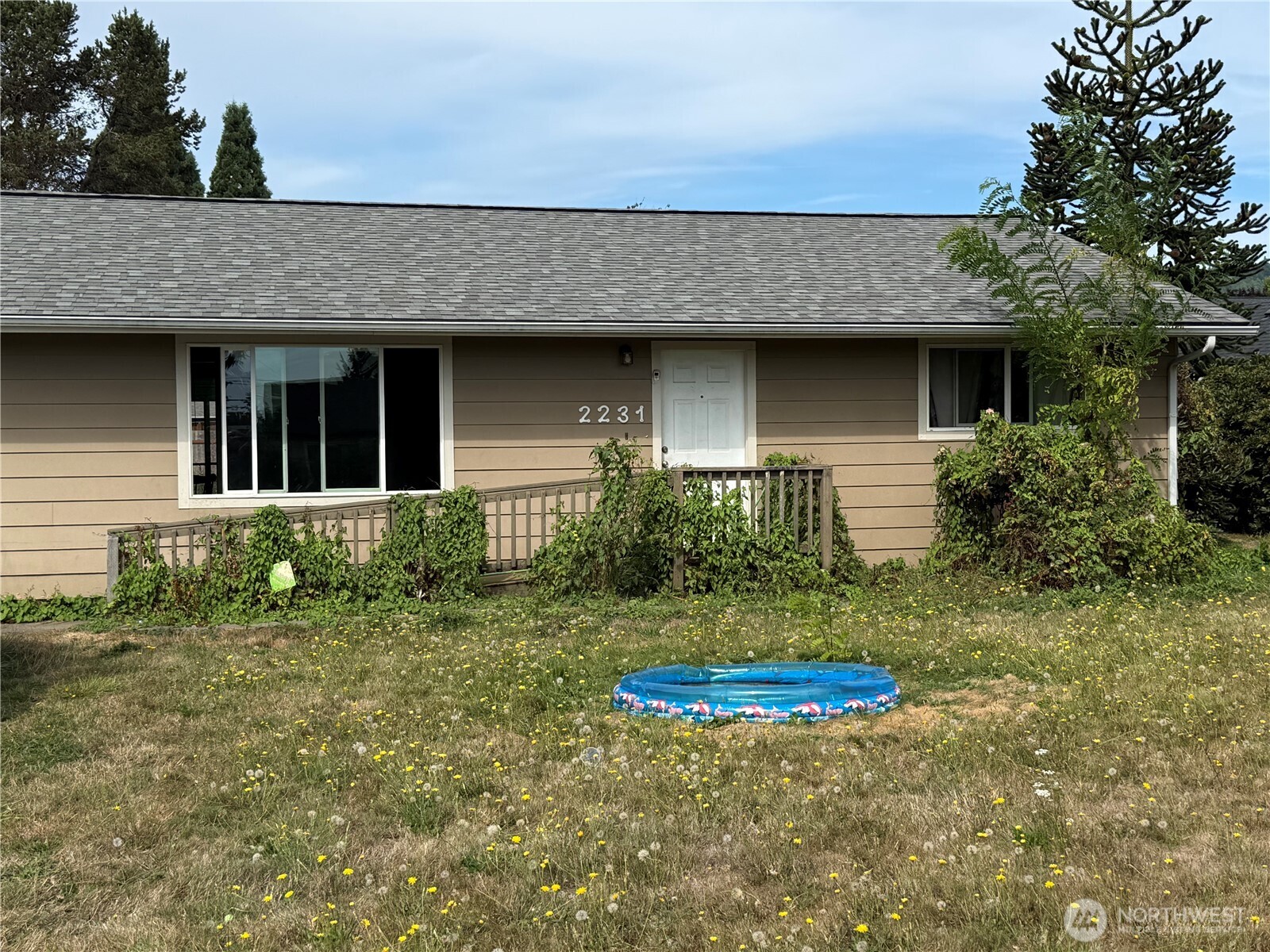 2231 46th Avenue Property Photo 1