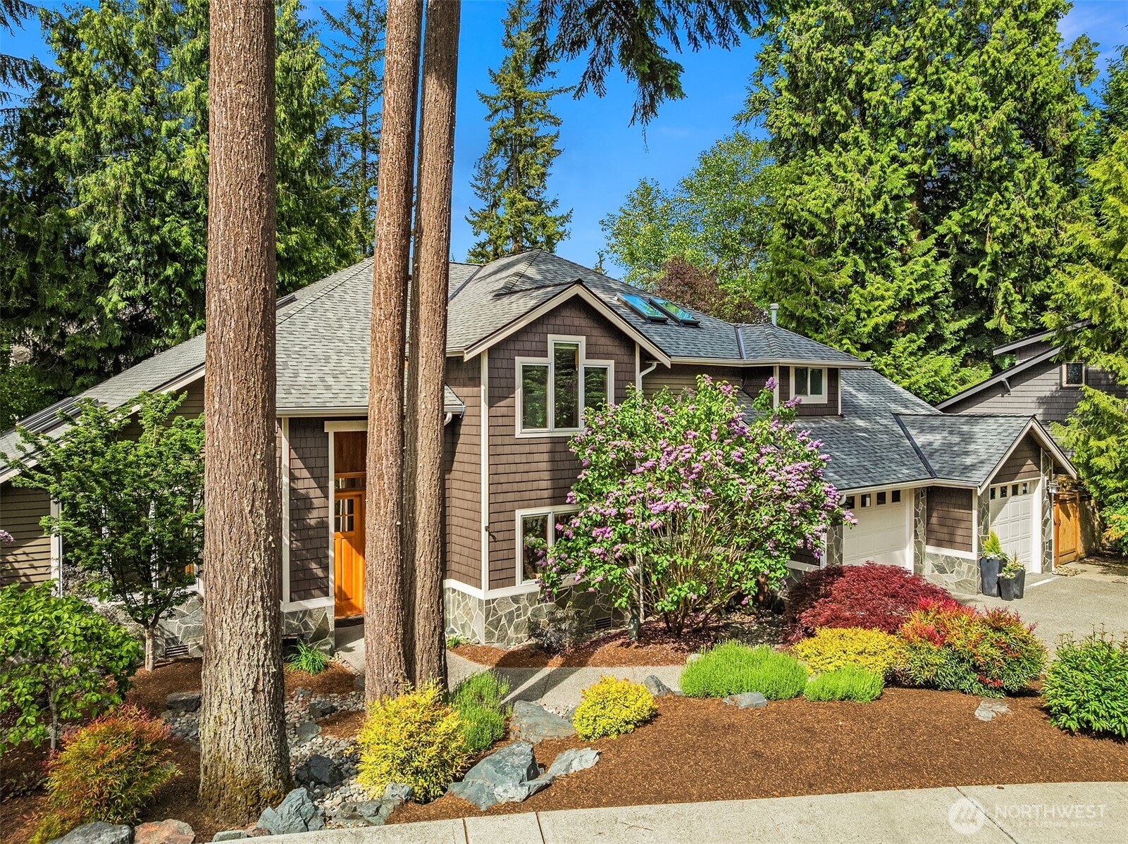 12514 NE 65th Street Property Photo 1