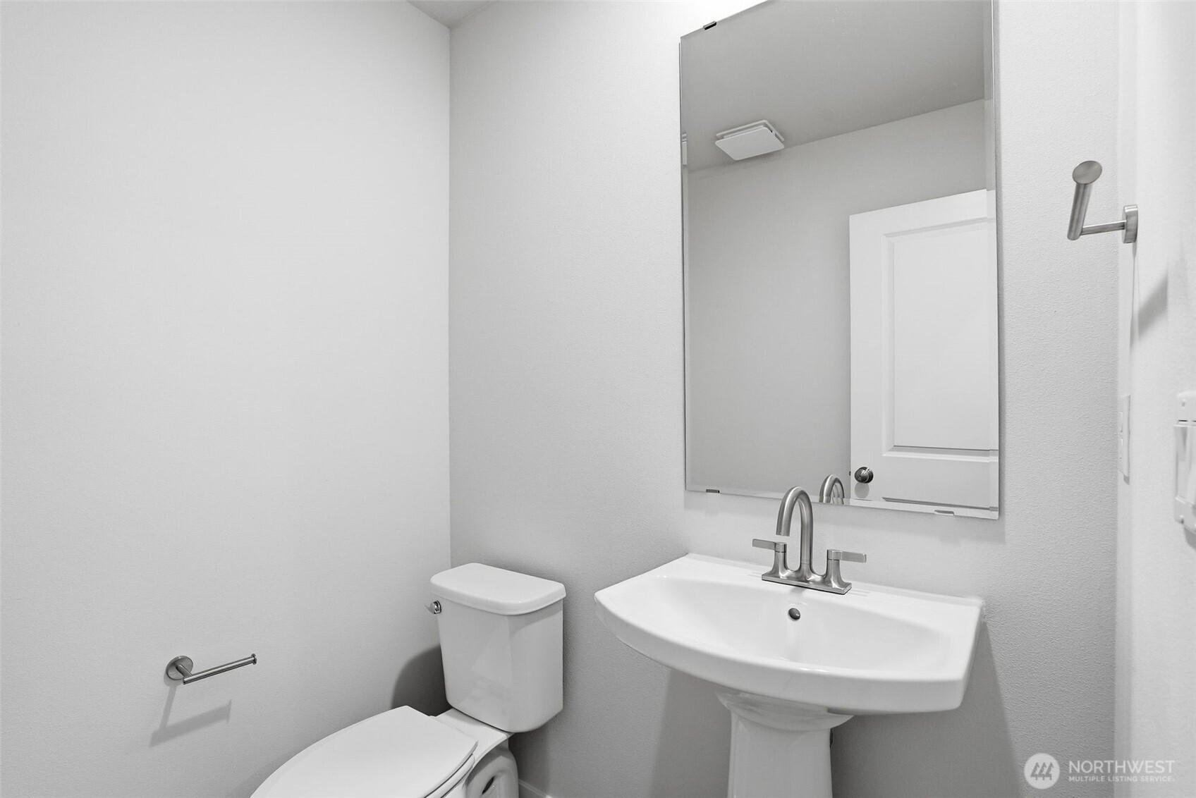2132 Plumridge Court Property Photo 16