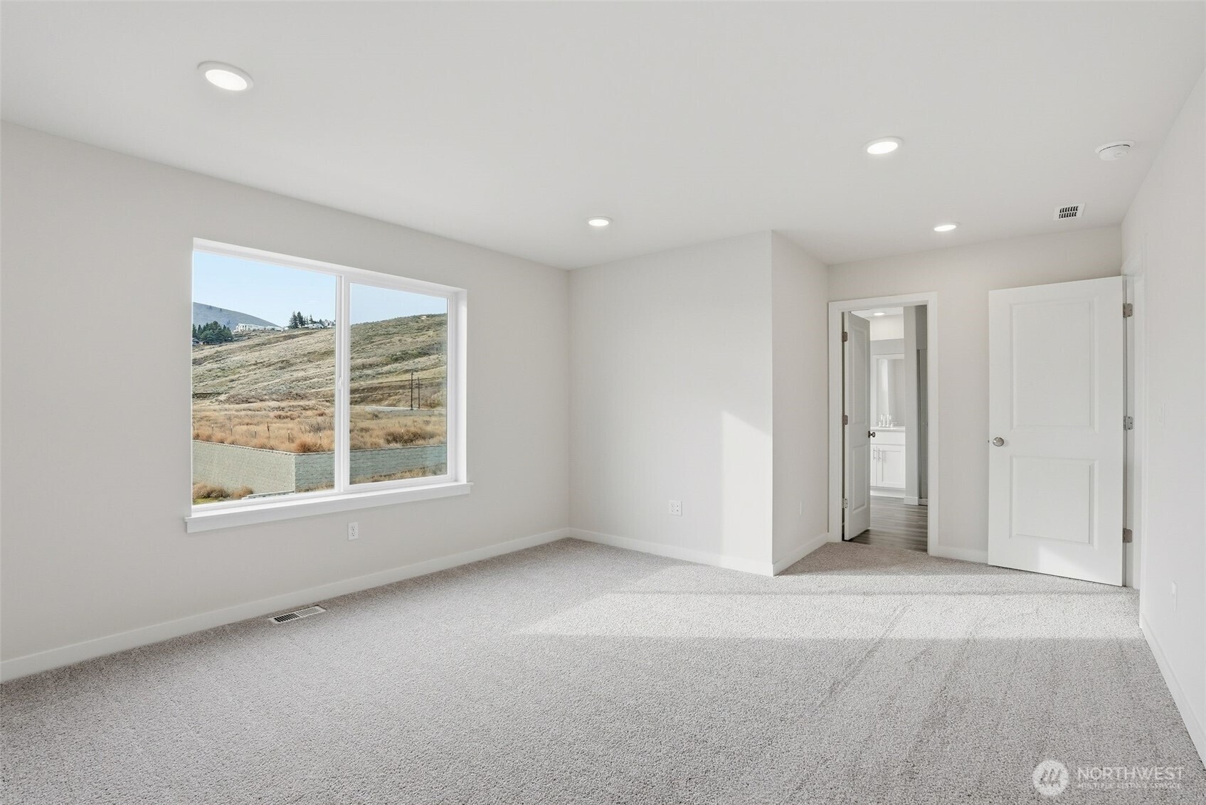 2132 Plumridge Court Property Photo 21