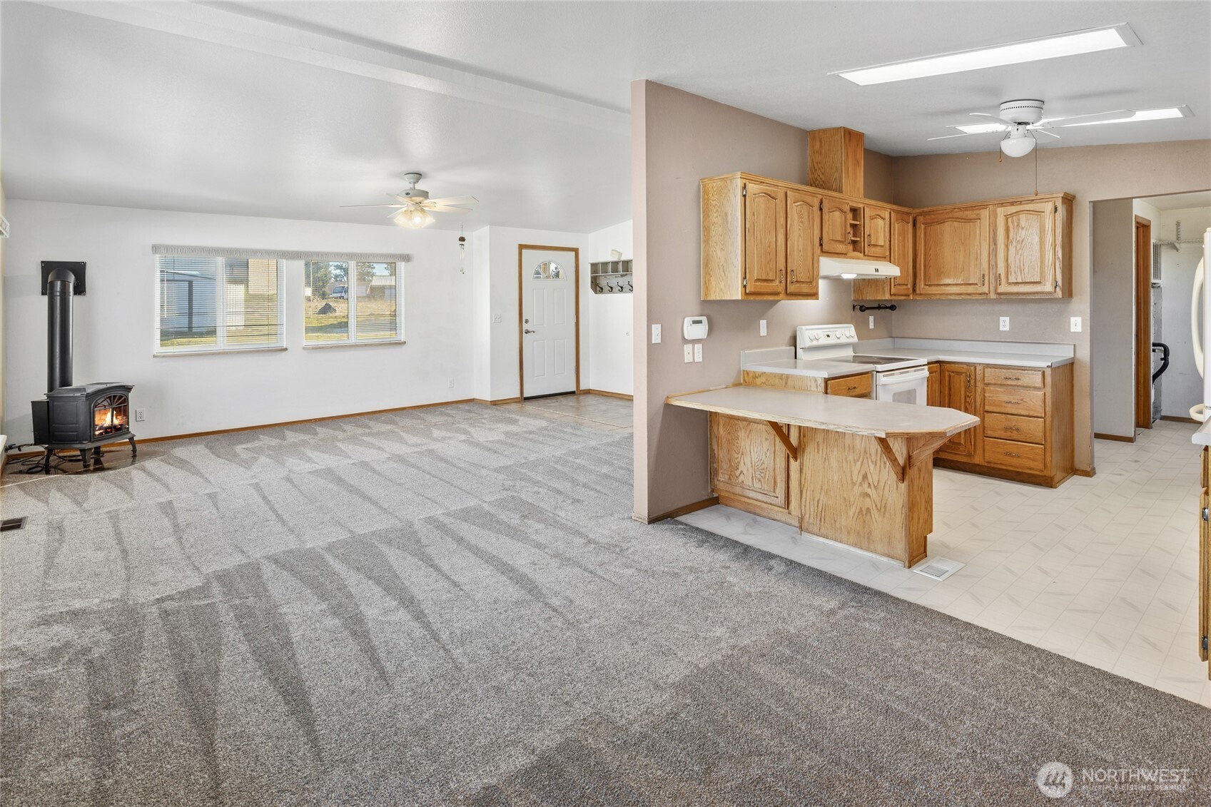 1190 Sunlight Drive Property Photo 11
