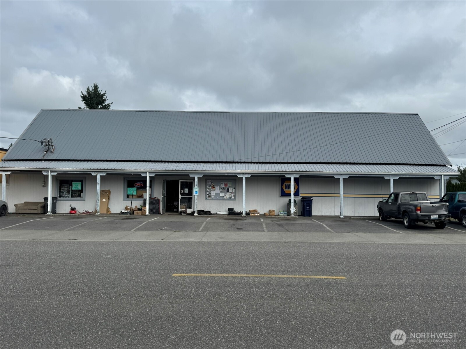 705 Emens Street Property Photo 1