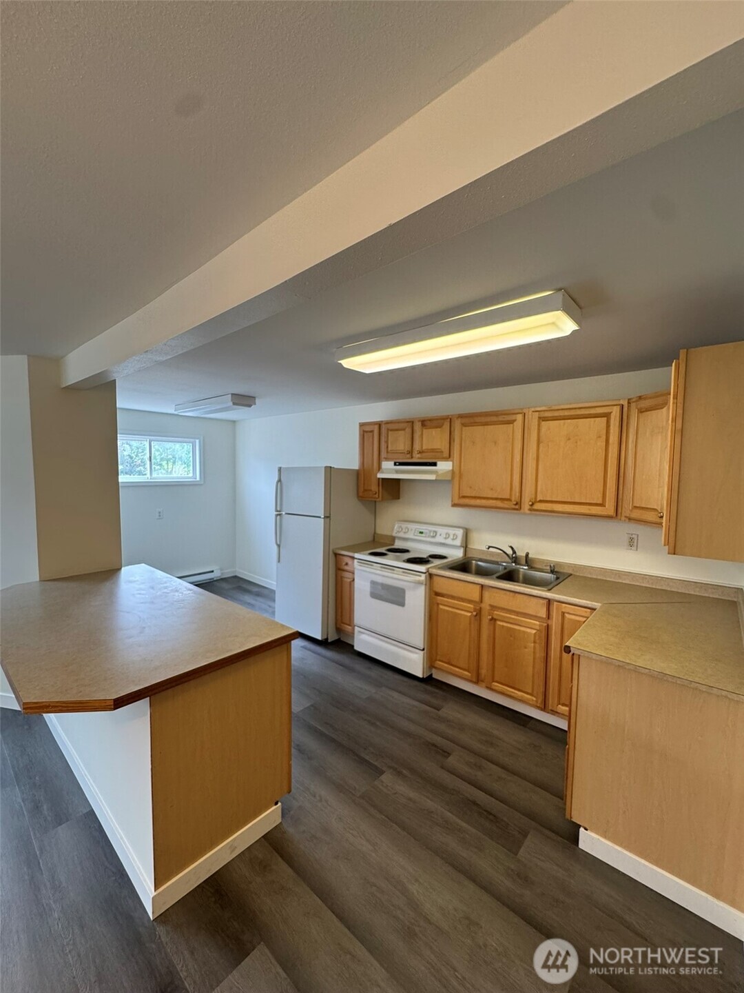 705 Emens Street Property Photo 25