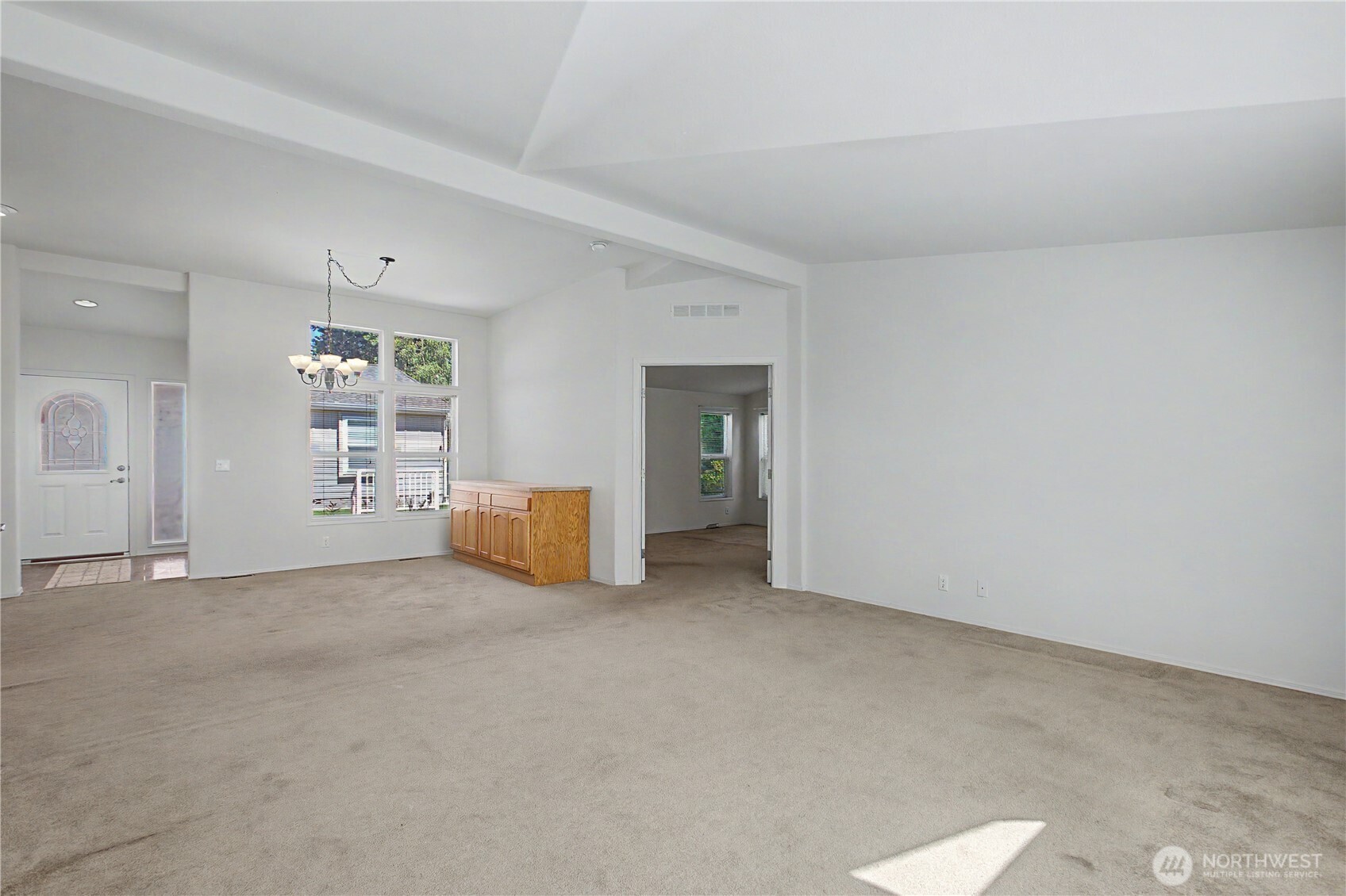 3504 Meadowbrook Lane Property Photo 4