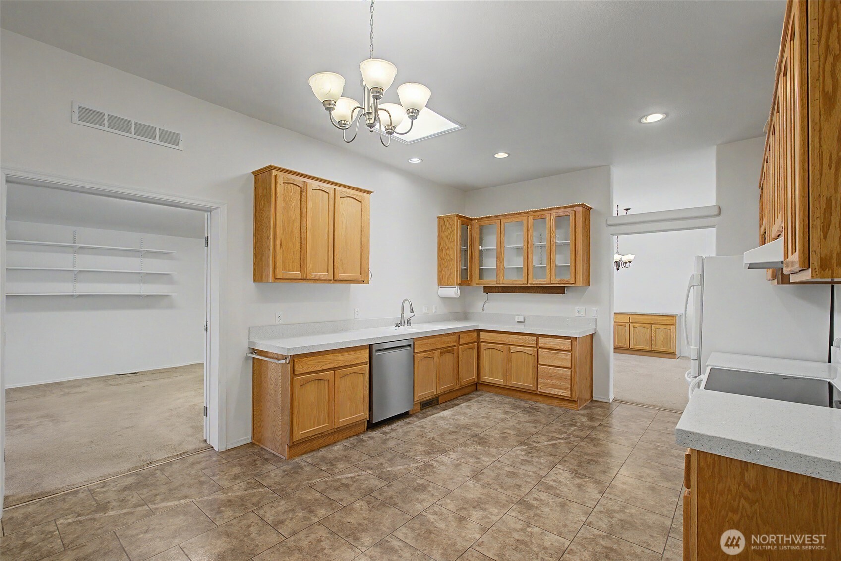 3504 Meadowbrook Lane Property Photo 8