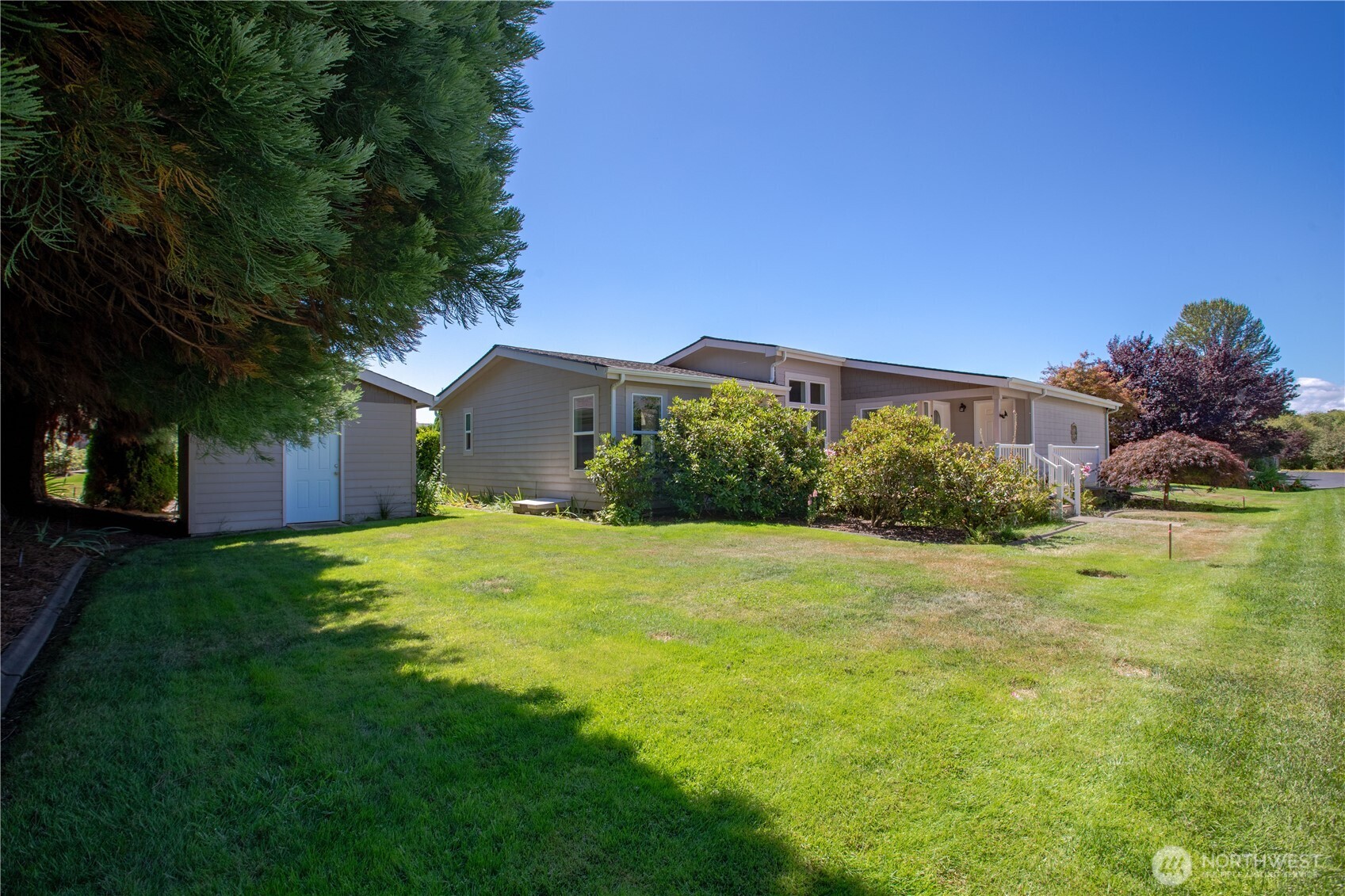 3504 Meadowbrook Lane Property Photo 23