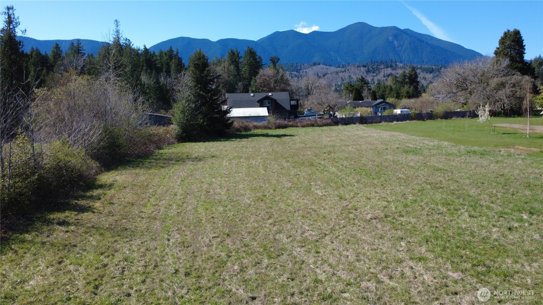 29438 X Highway 101 Property Photo 2
