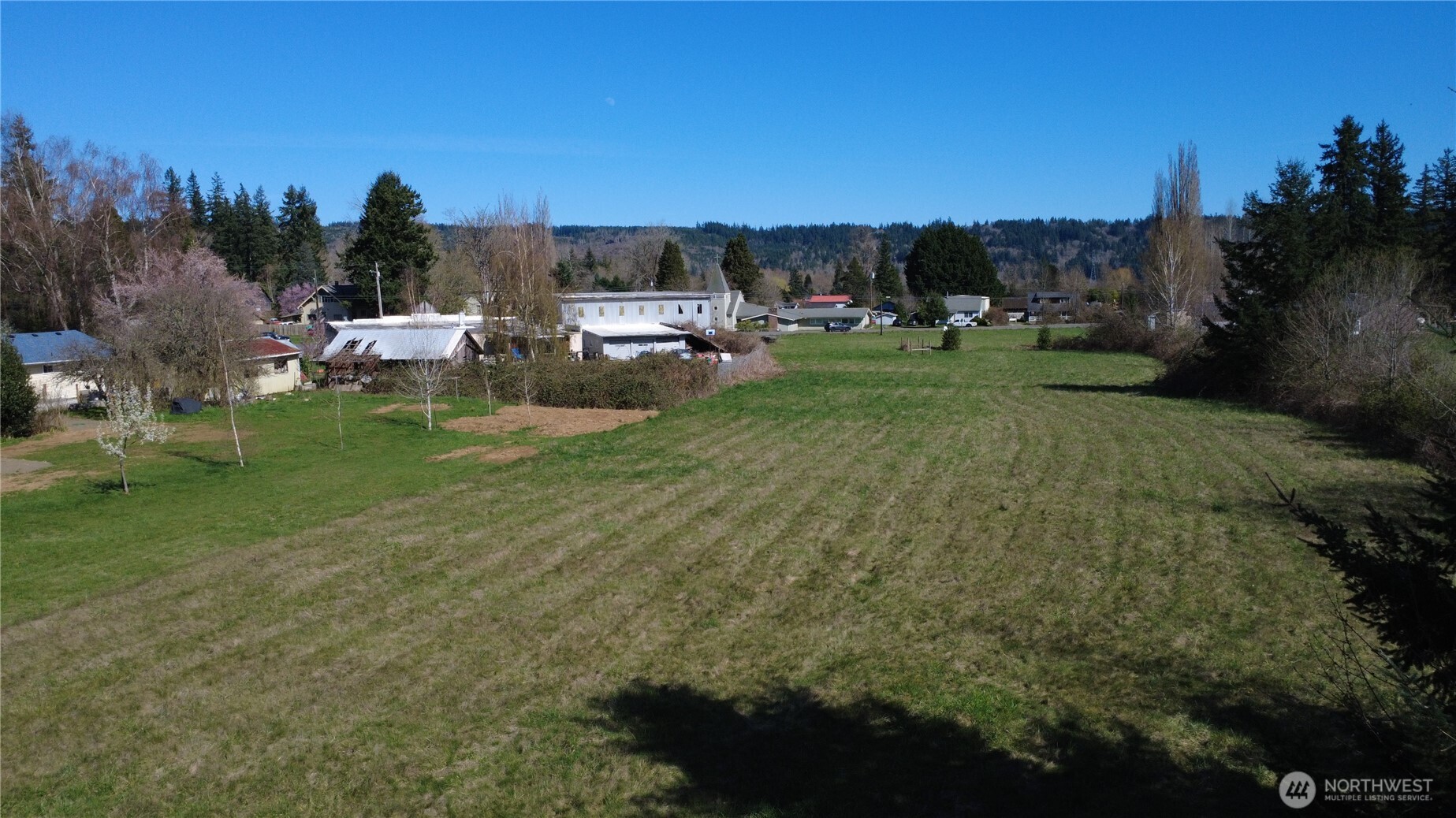 29438 X Highway 101 Property Photo 3