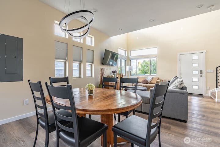 10653 10655 22nd Place Property Photo 10