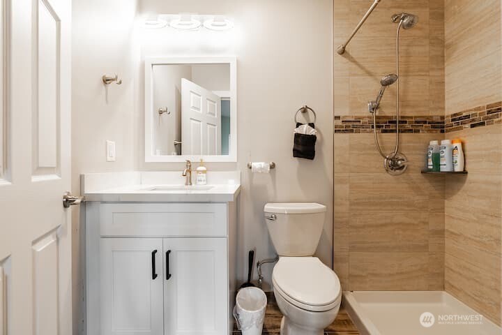10653 10655 22nd Place Property Photo 15