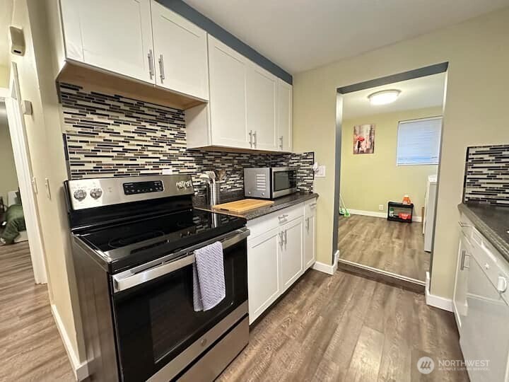 10653 10655 22nd Place Property Photo 23