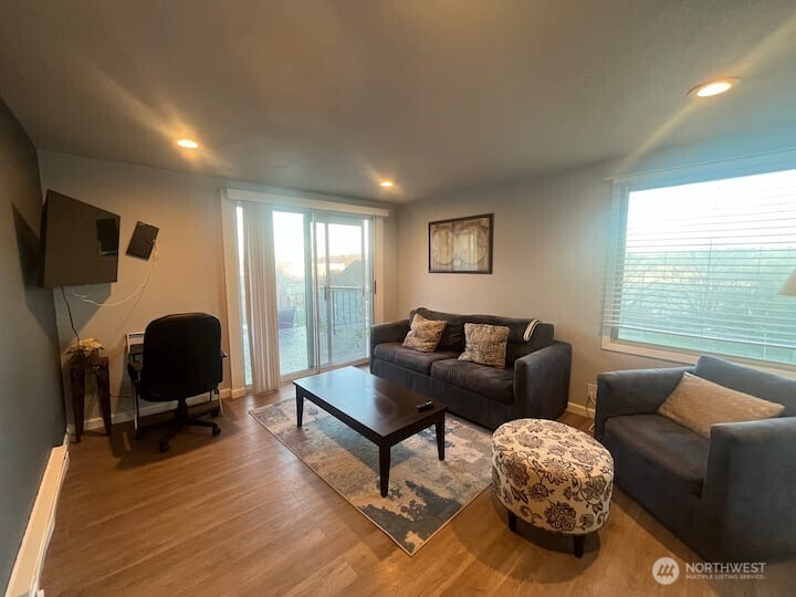 10653 10655 22nd Place Property Photo 28