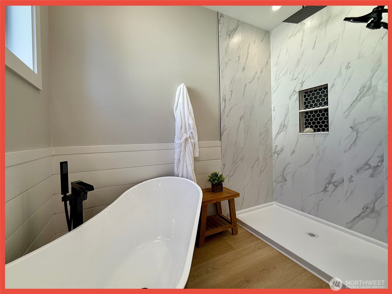 247 Clover Creek Avenue Property Photo 29