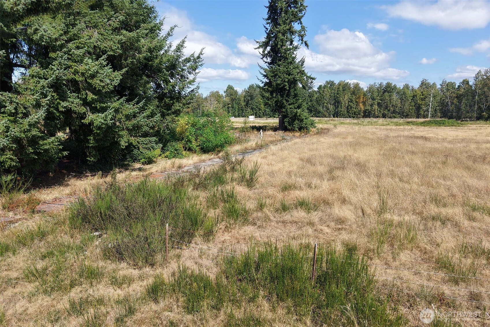 8306 Portal Way Property Photo 10