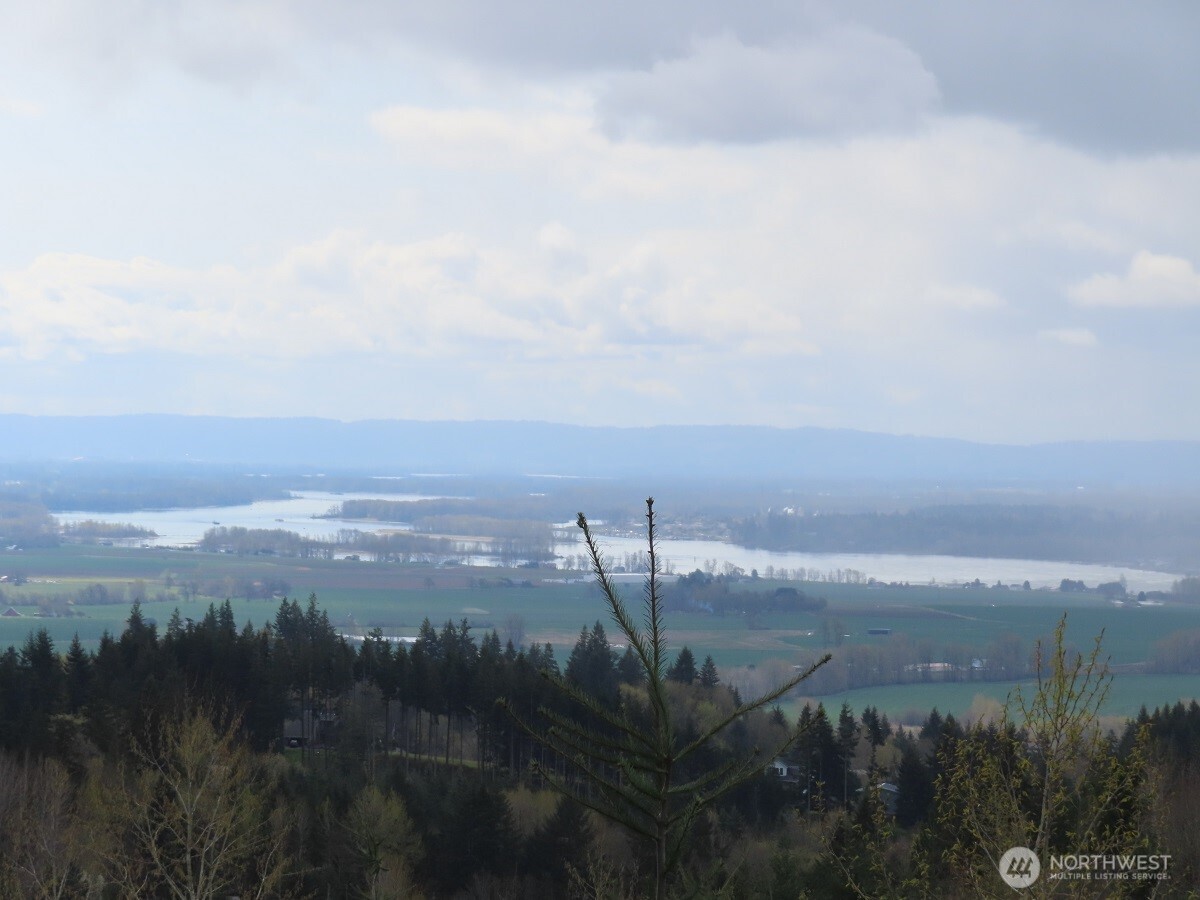 903 Confer Road Property Photo 7