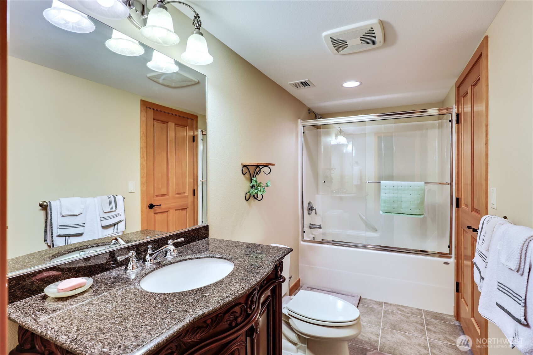 644 & 634 Bywater Way Property Photo 24