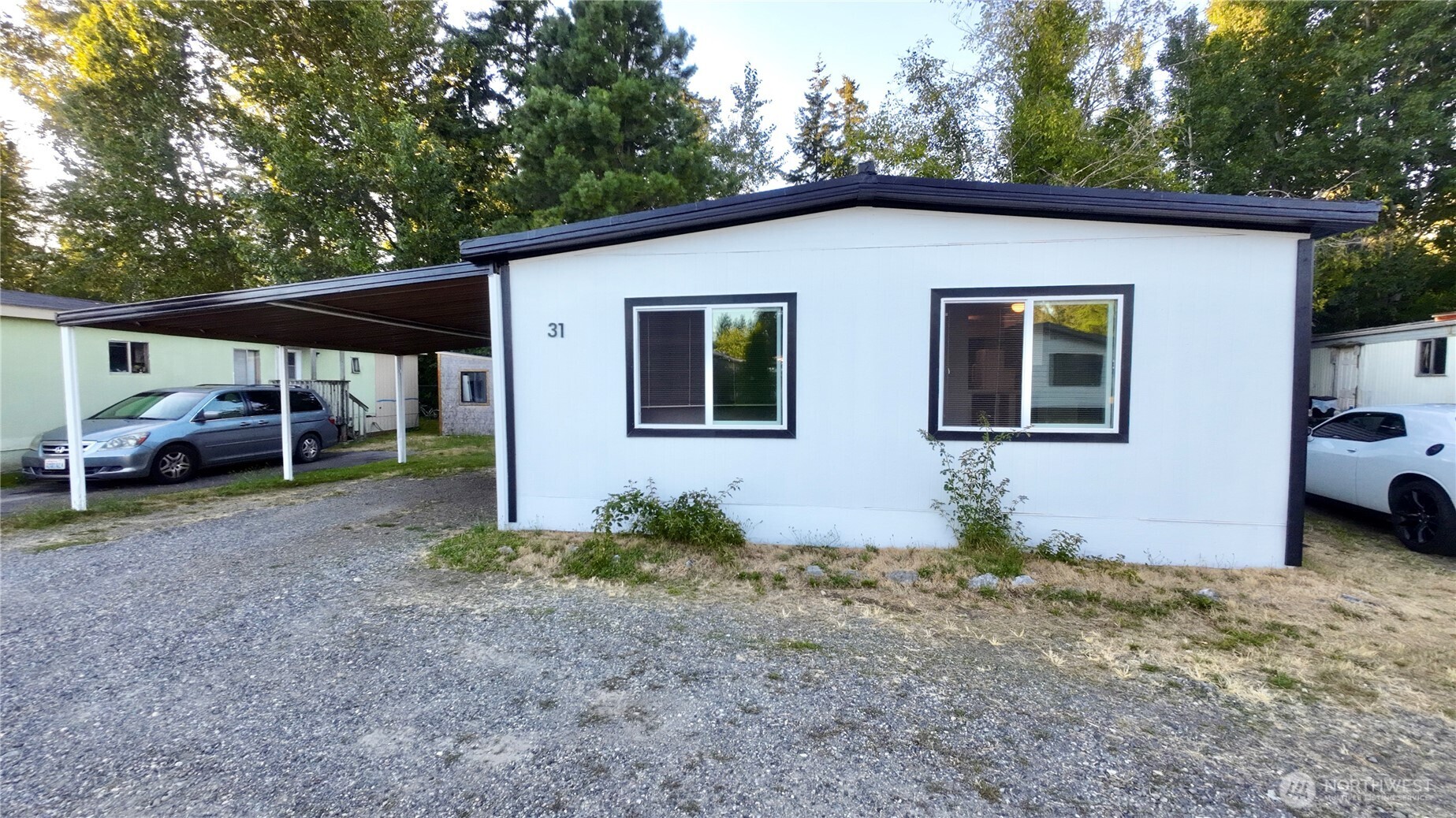 4015 Eliza Avenue 31 Property Photo 4