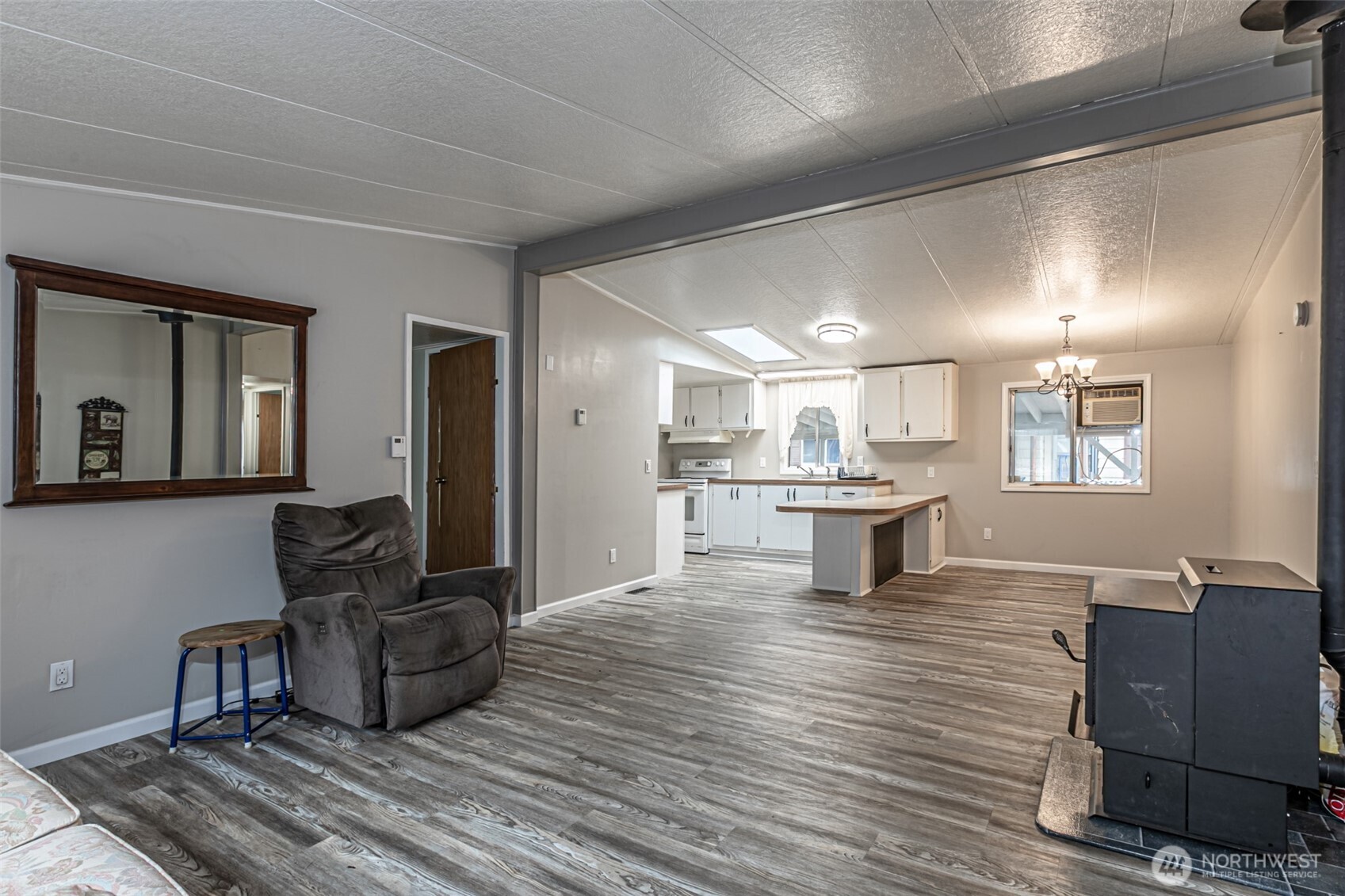 2263 Anadoll Avenue Property Photo 12