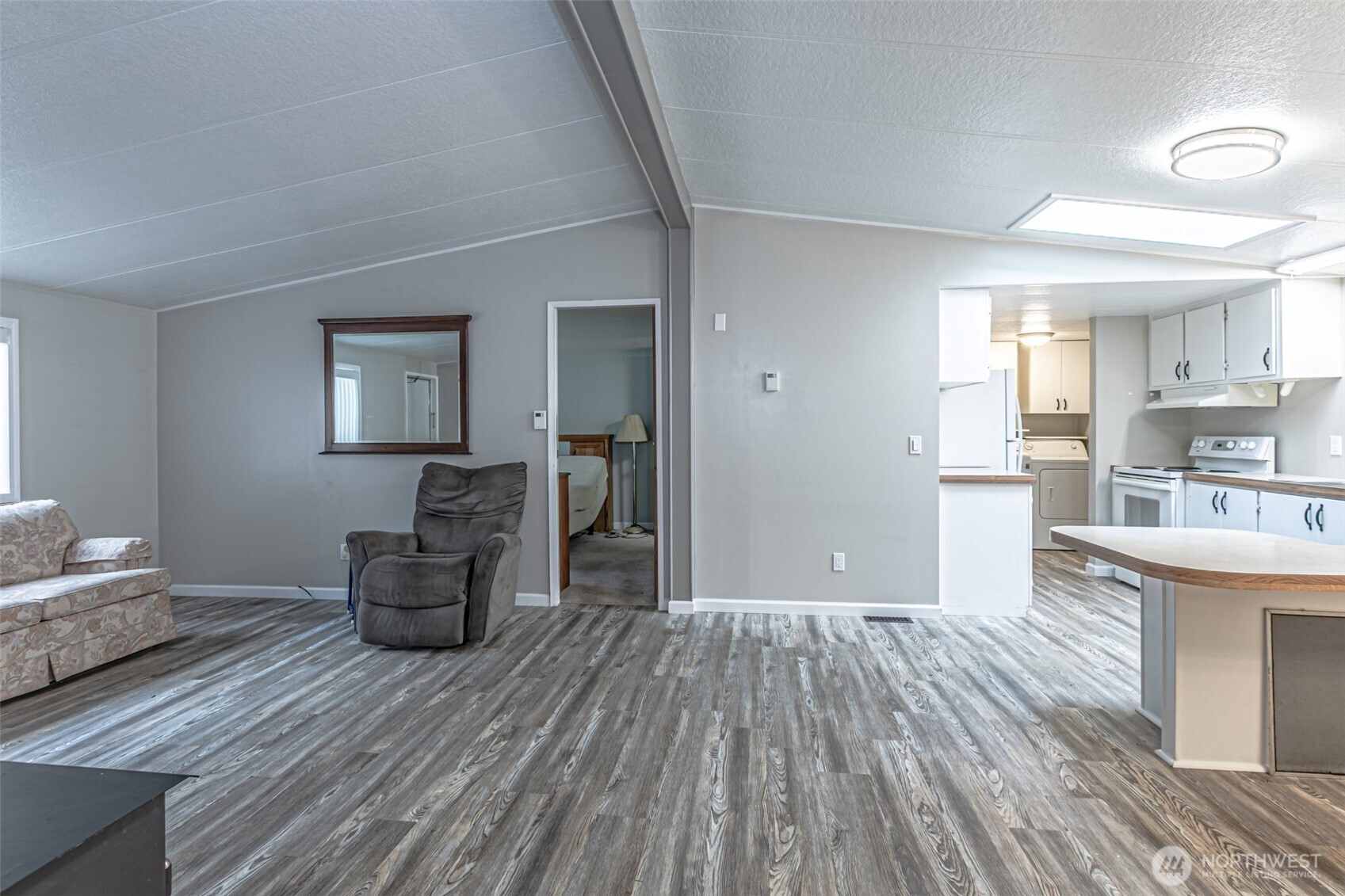 2263 Anadoll Avenue Property Photo 17