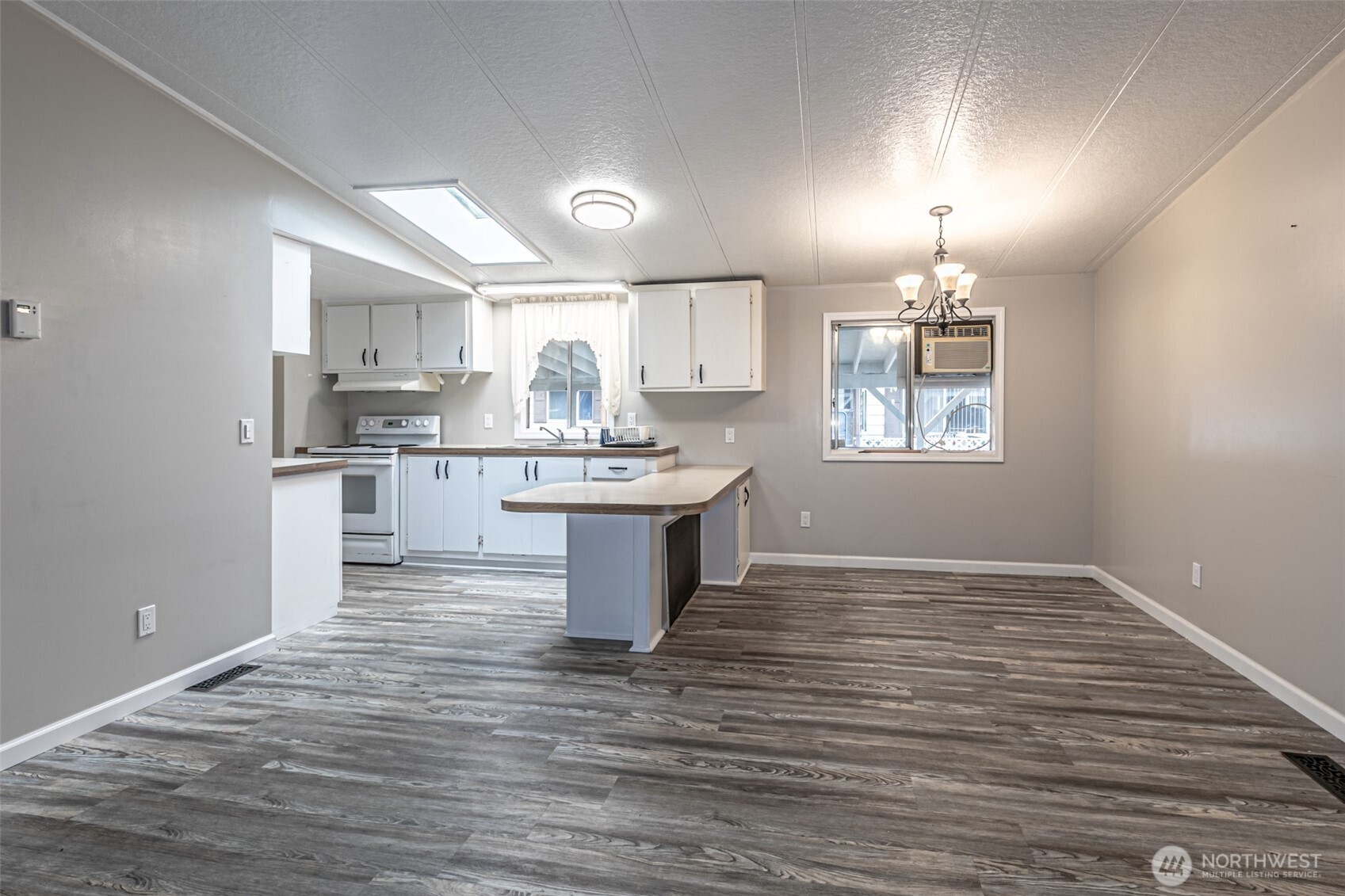 2263 Anadoll Avenue Property Photo 18