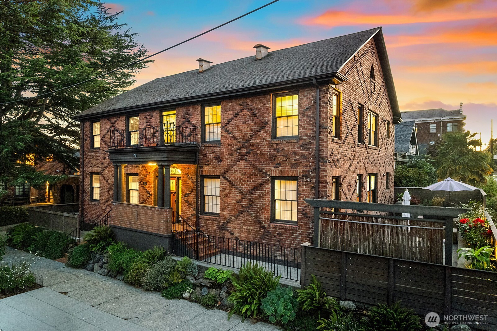 4915 Linden Avenue Property Photo 1