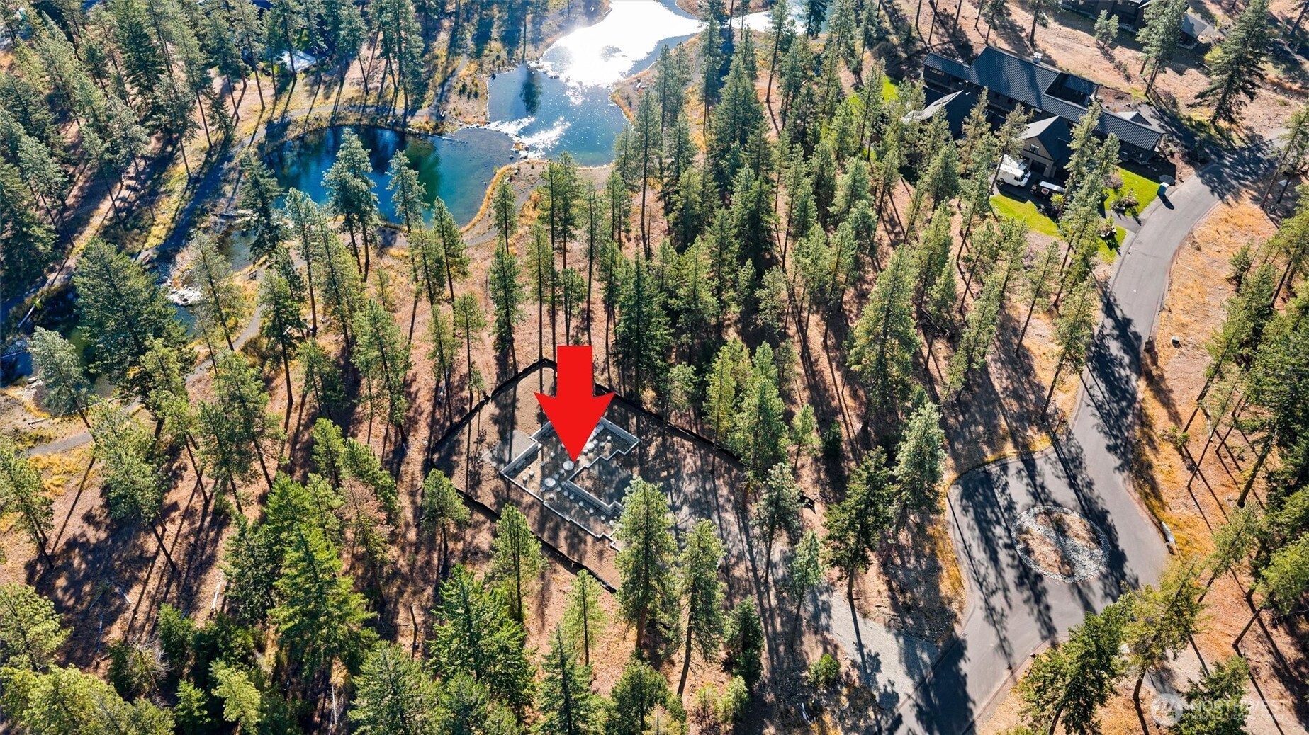 1891 Wanawish Loop Property Photo 11