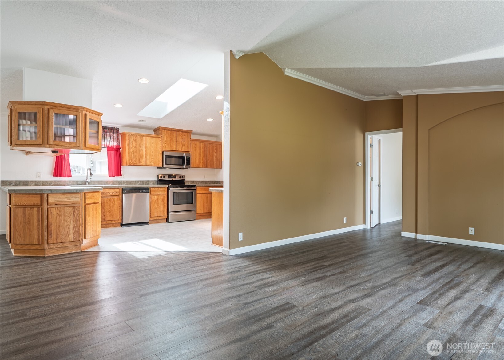 553 Dryke Road Property Photo 9