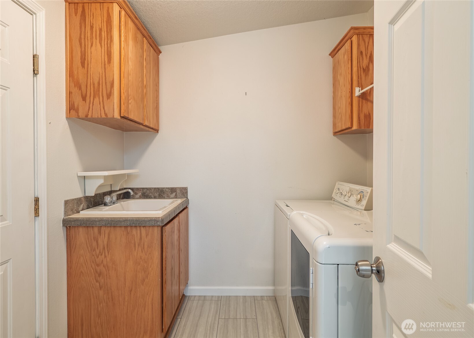 553 Dryke Road Property Photo 28