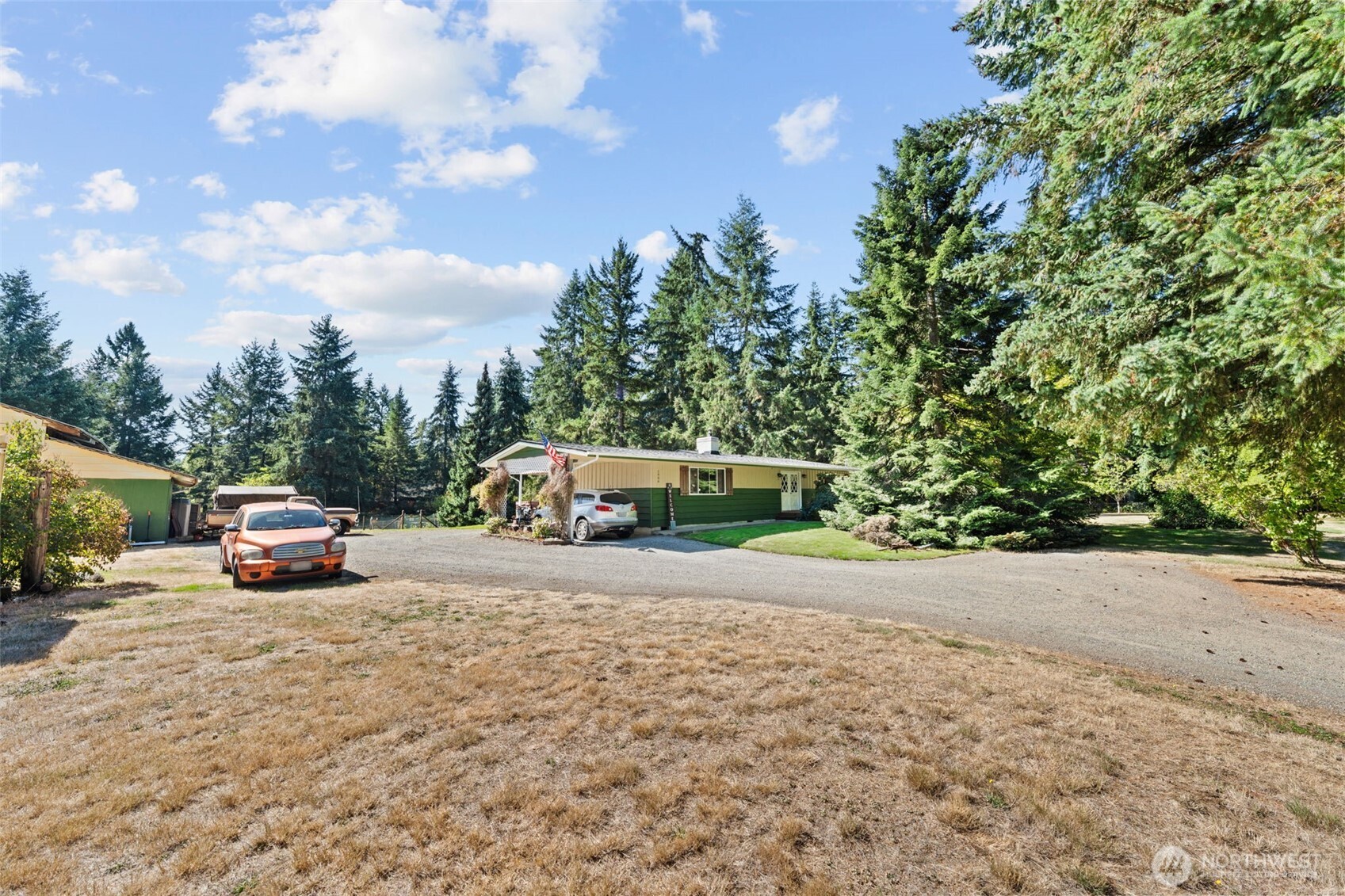 1906 164th Street Property Photo 2