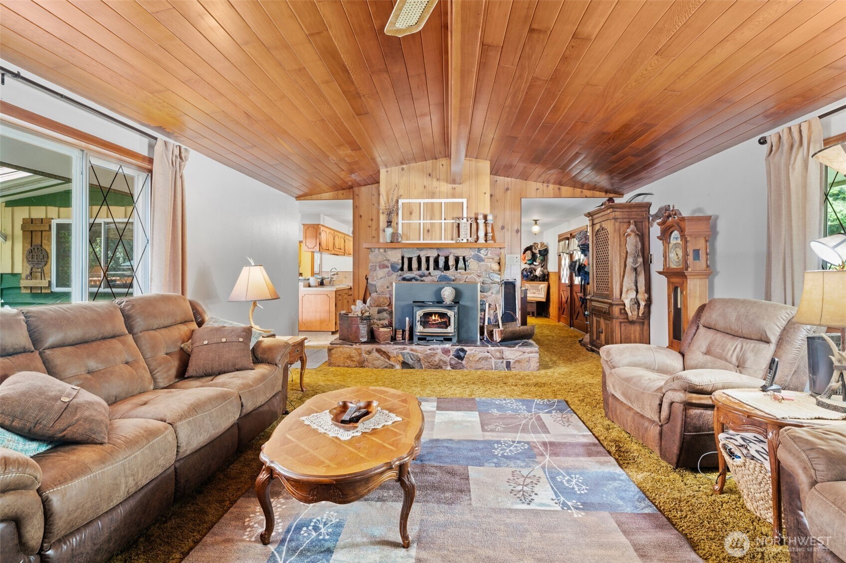 1906 164th Street Property Photo 9