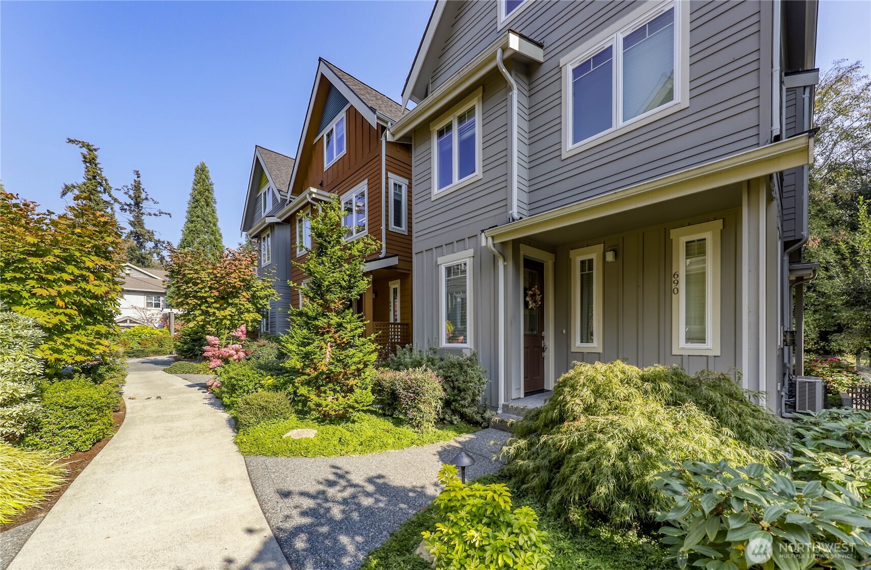 690 Wintersweet Road Property Photo 1