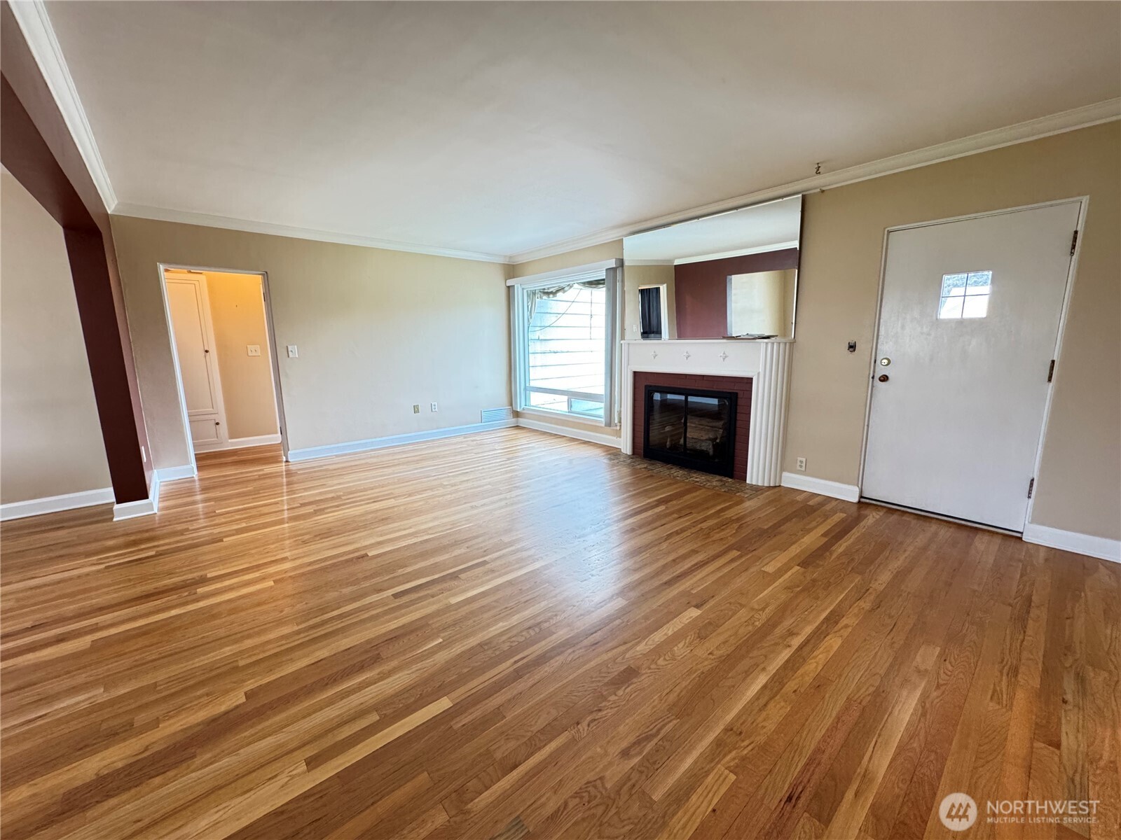 317 Ash Street Property Photo 4