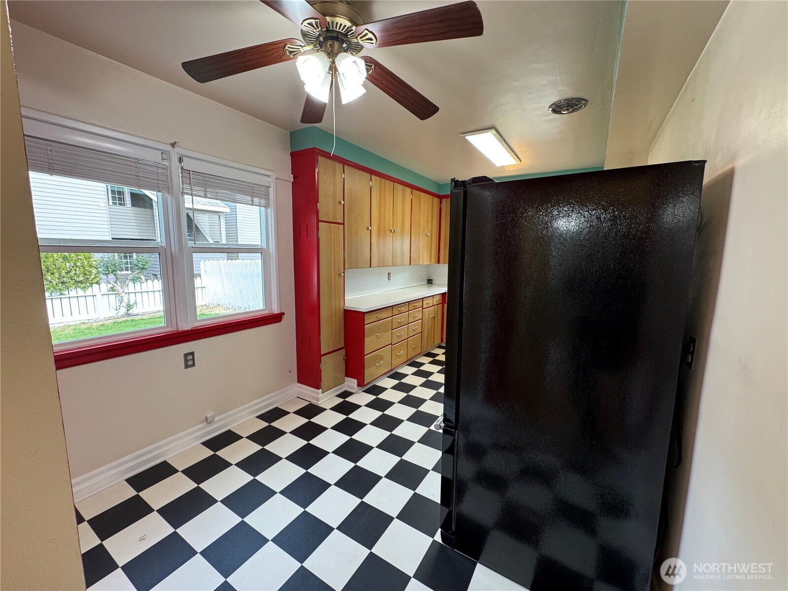 317 Ash Street Property Photo 7