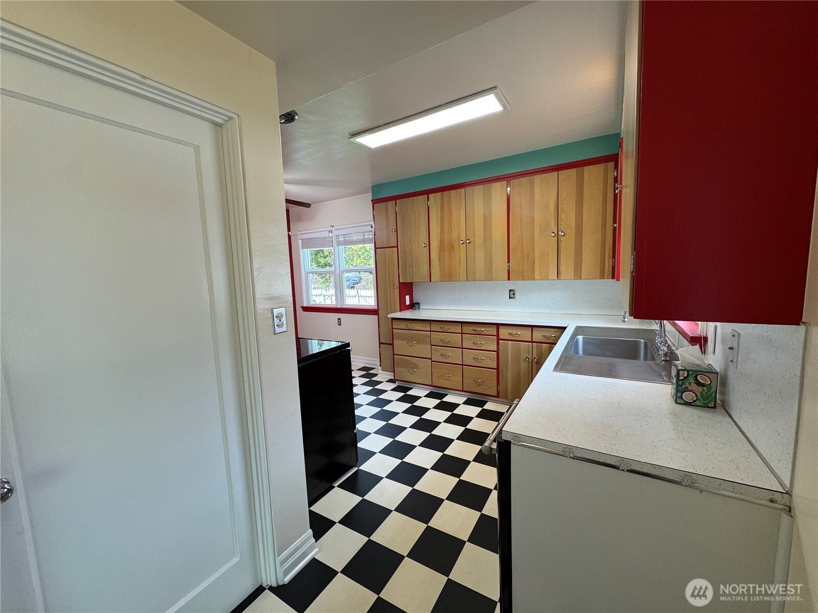 317 Ash Street Property Photo 9