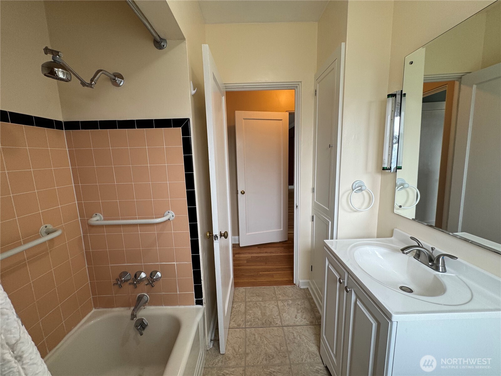 317 Ash Street Property Photo 15