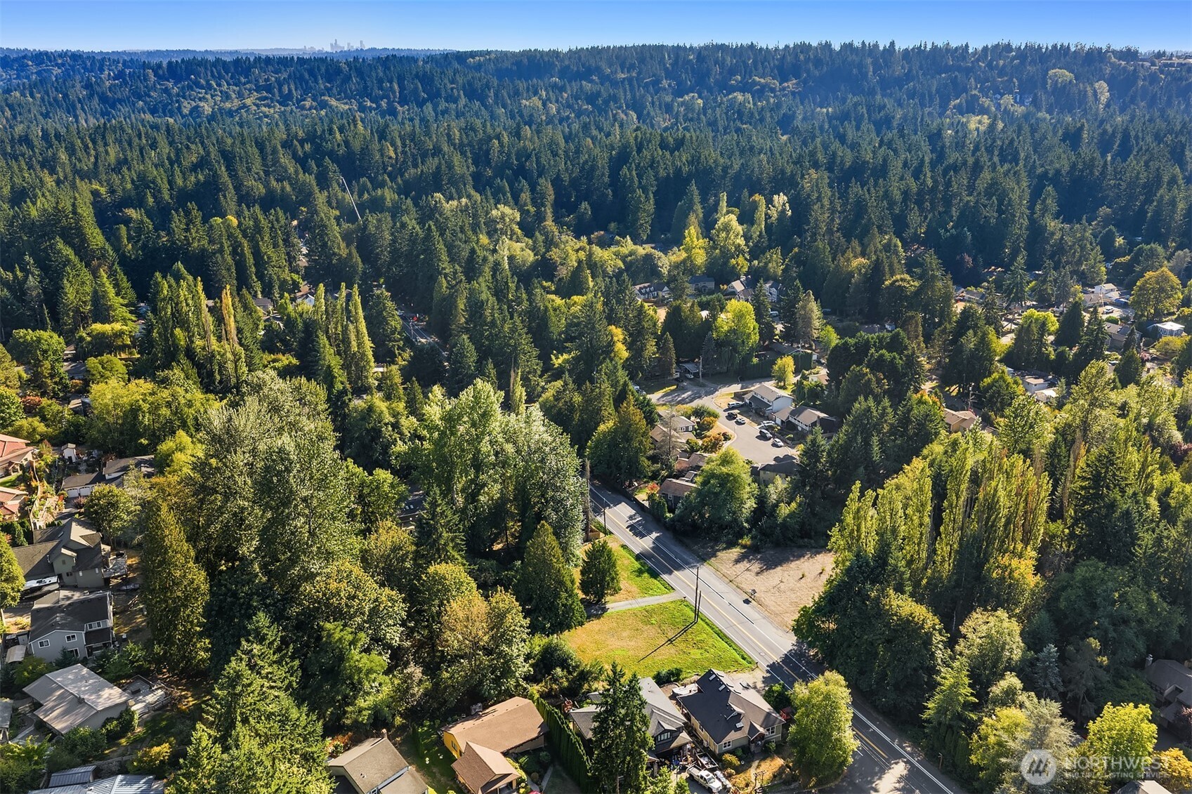 19044 35th Avenue Property Photo 10