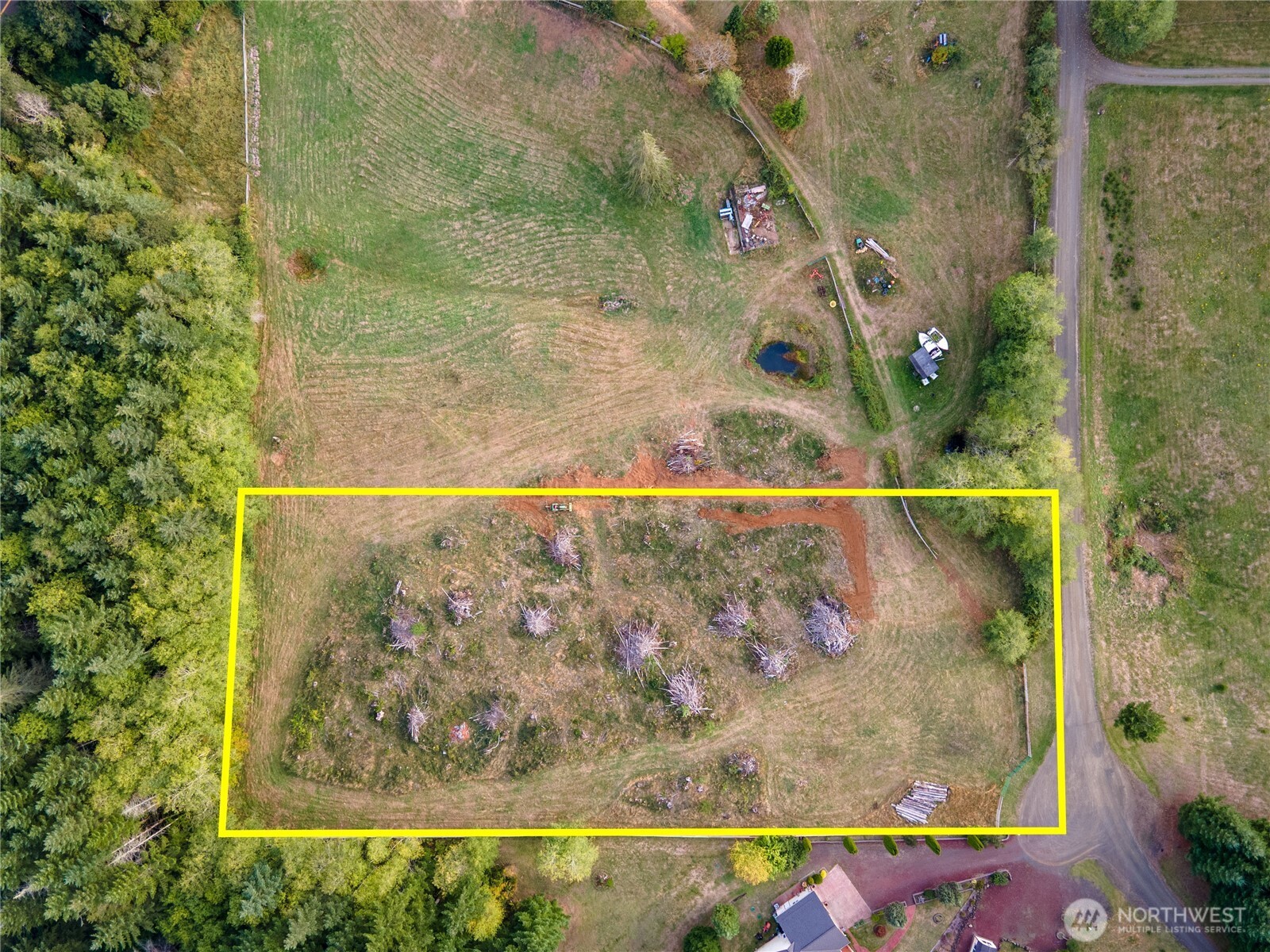 18 Overlake Lane Property Photo 2