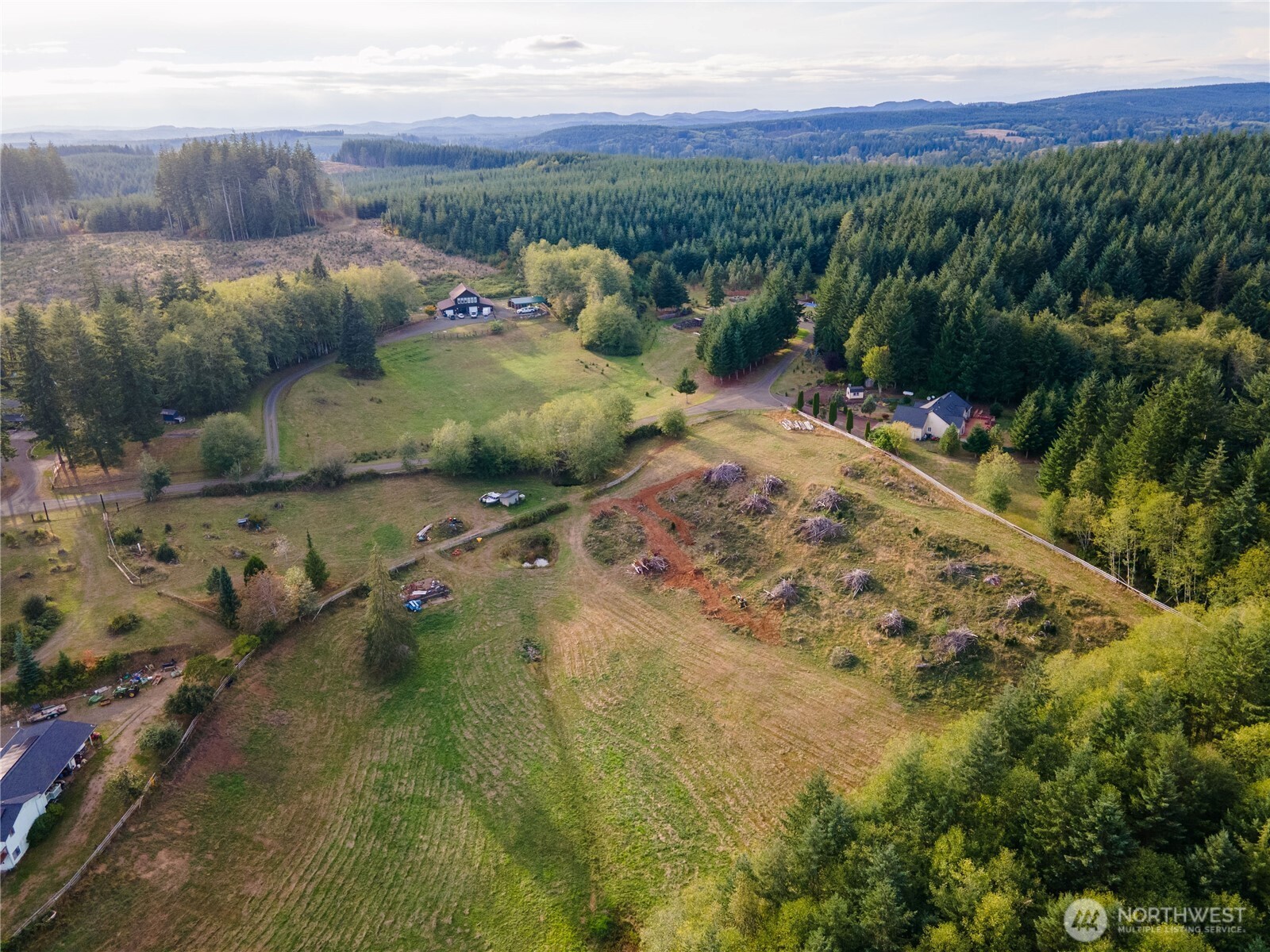 18 Overlake Lane Property Photo 7