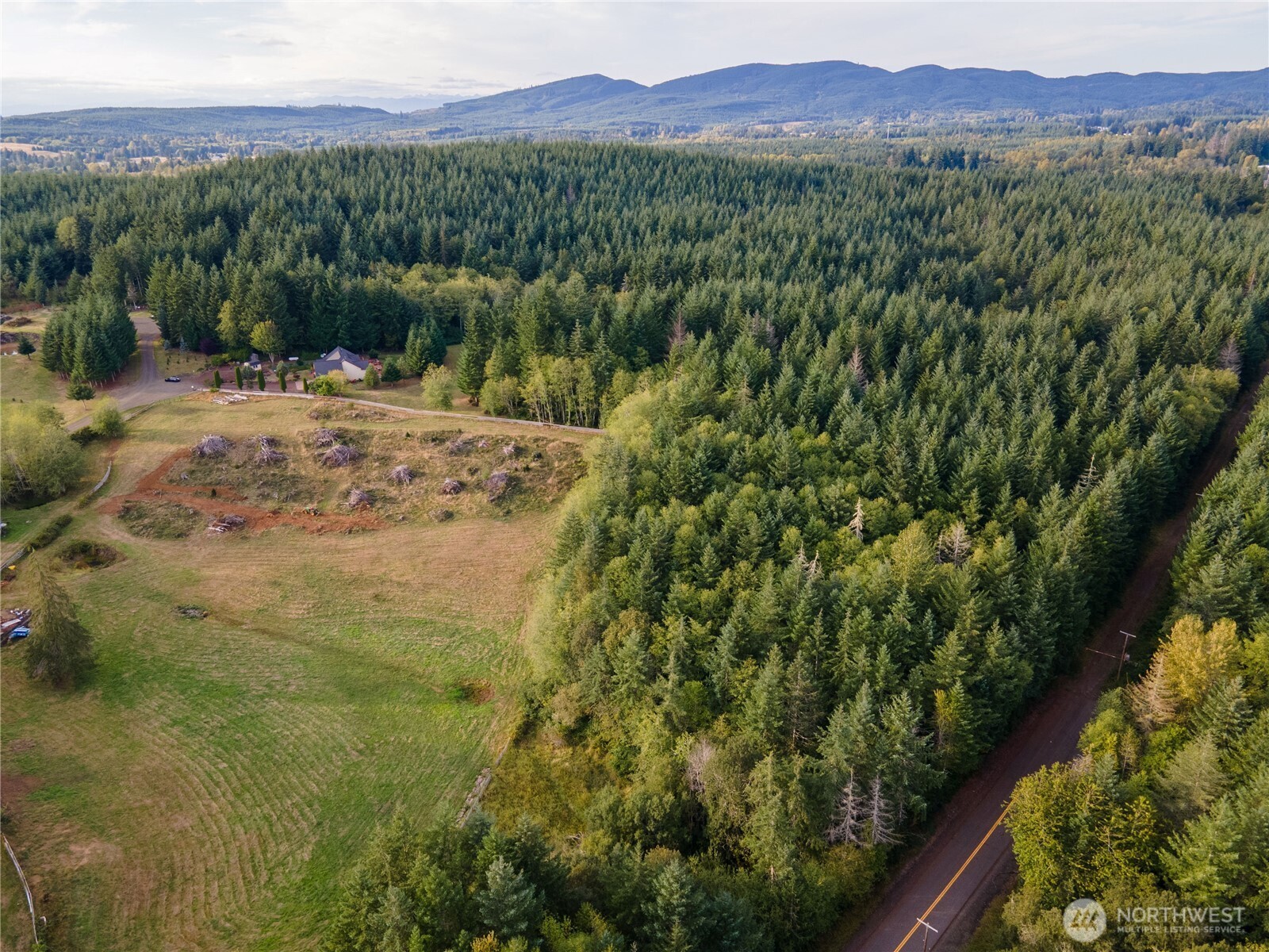 18 Overlake Lane Property Photo 8