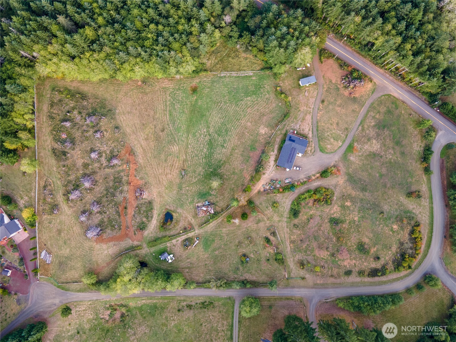 18 Overlake Lane Property Photo 10