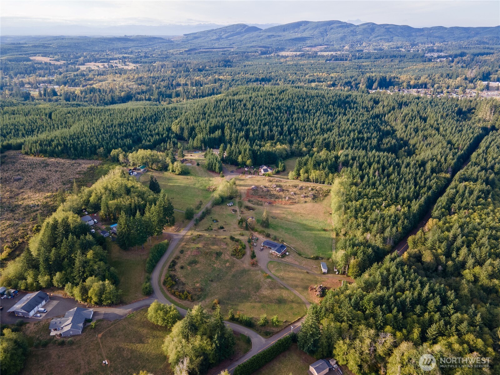 18 Overlake Lane Property Photo 13