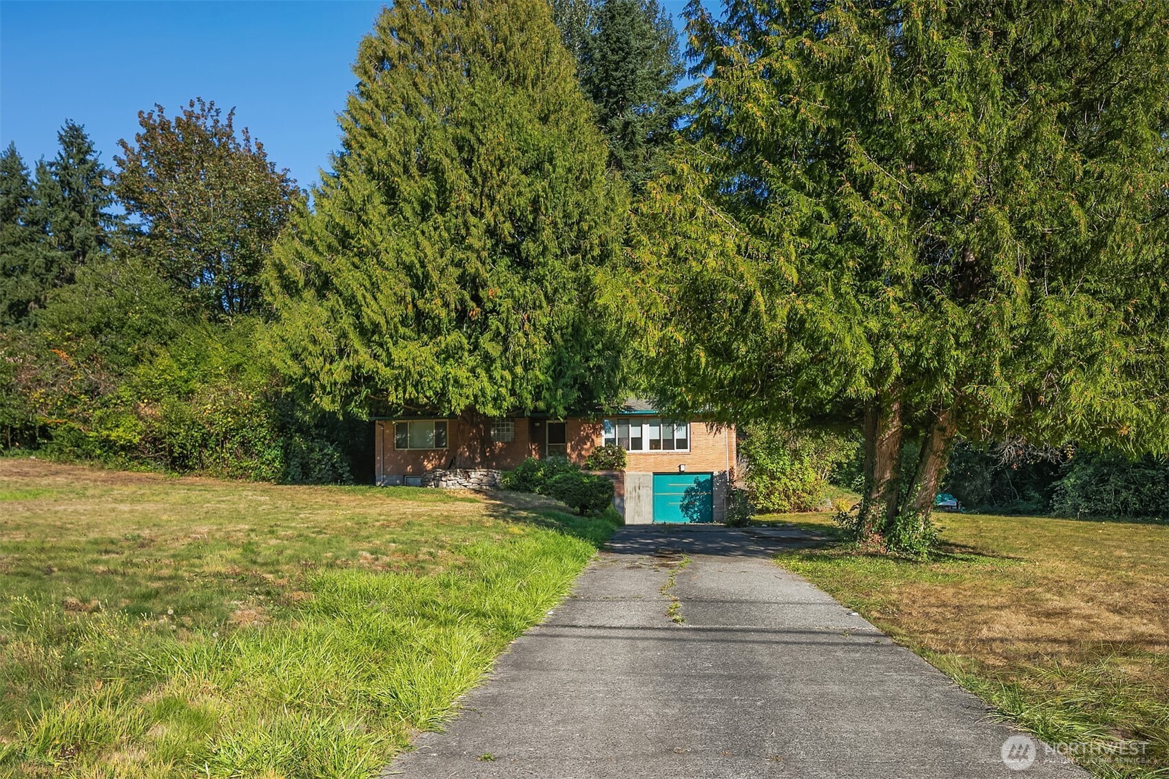 19044 35th Avenue Property Photo 2