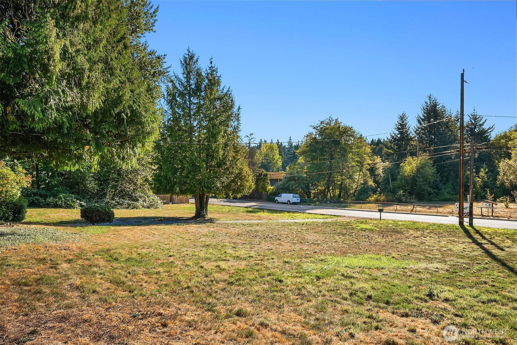 19044 35th Avenue Property Photo 5