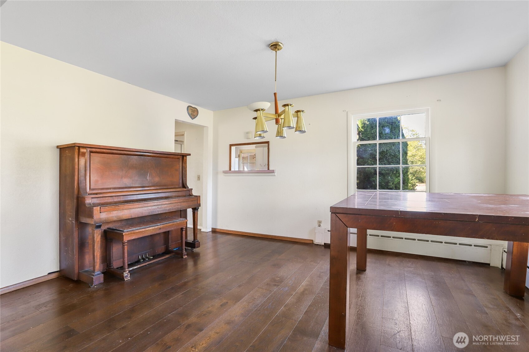 23158 Bonnieview Road Property Photo 6