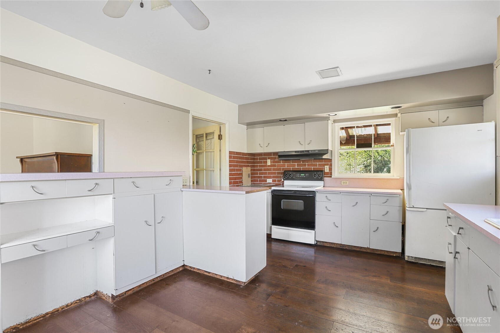 23158 Bonnieview Road Property Photo 7