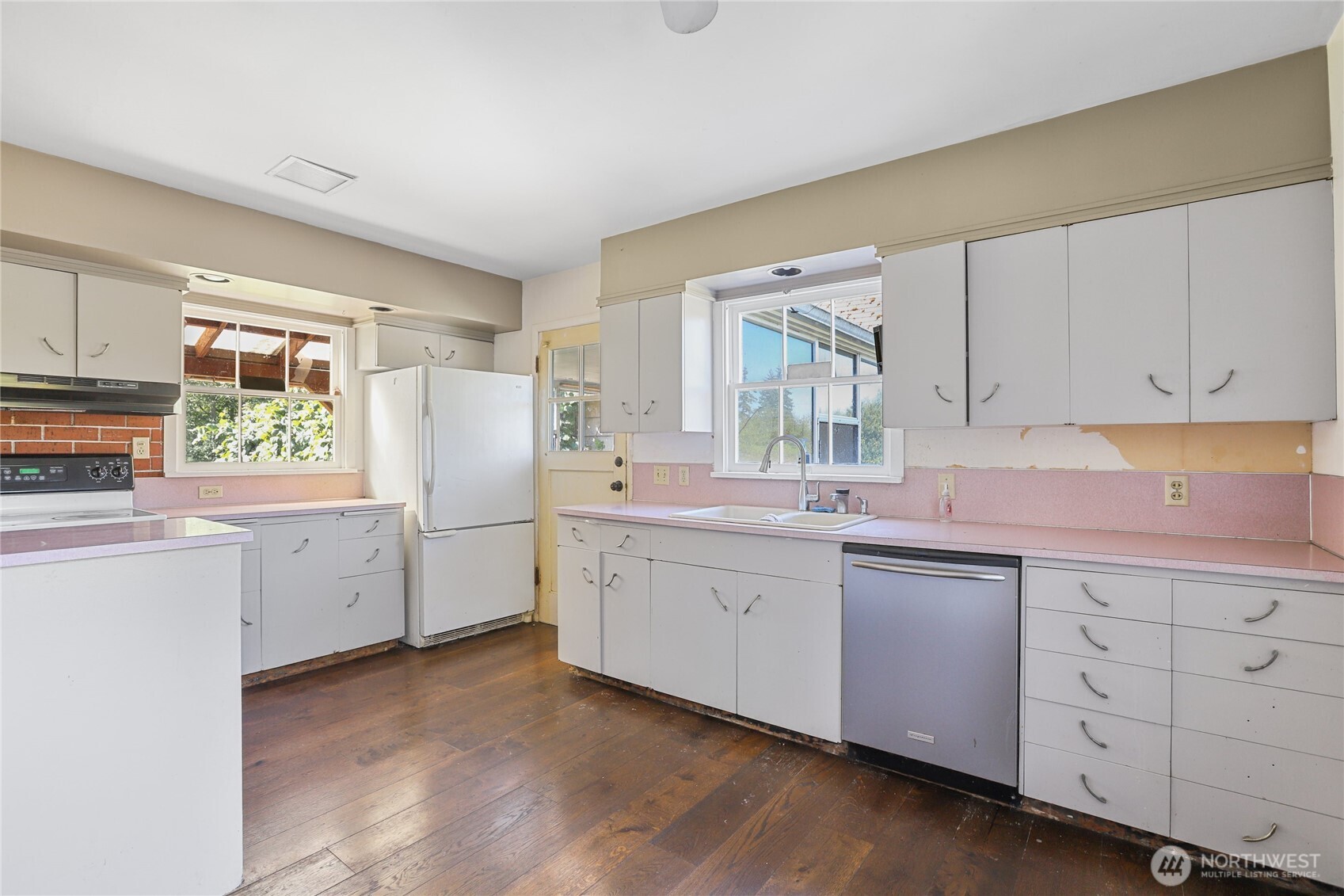 23158 Bonnieview Road Property Photo 8