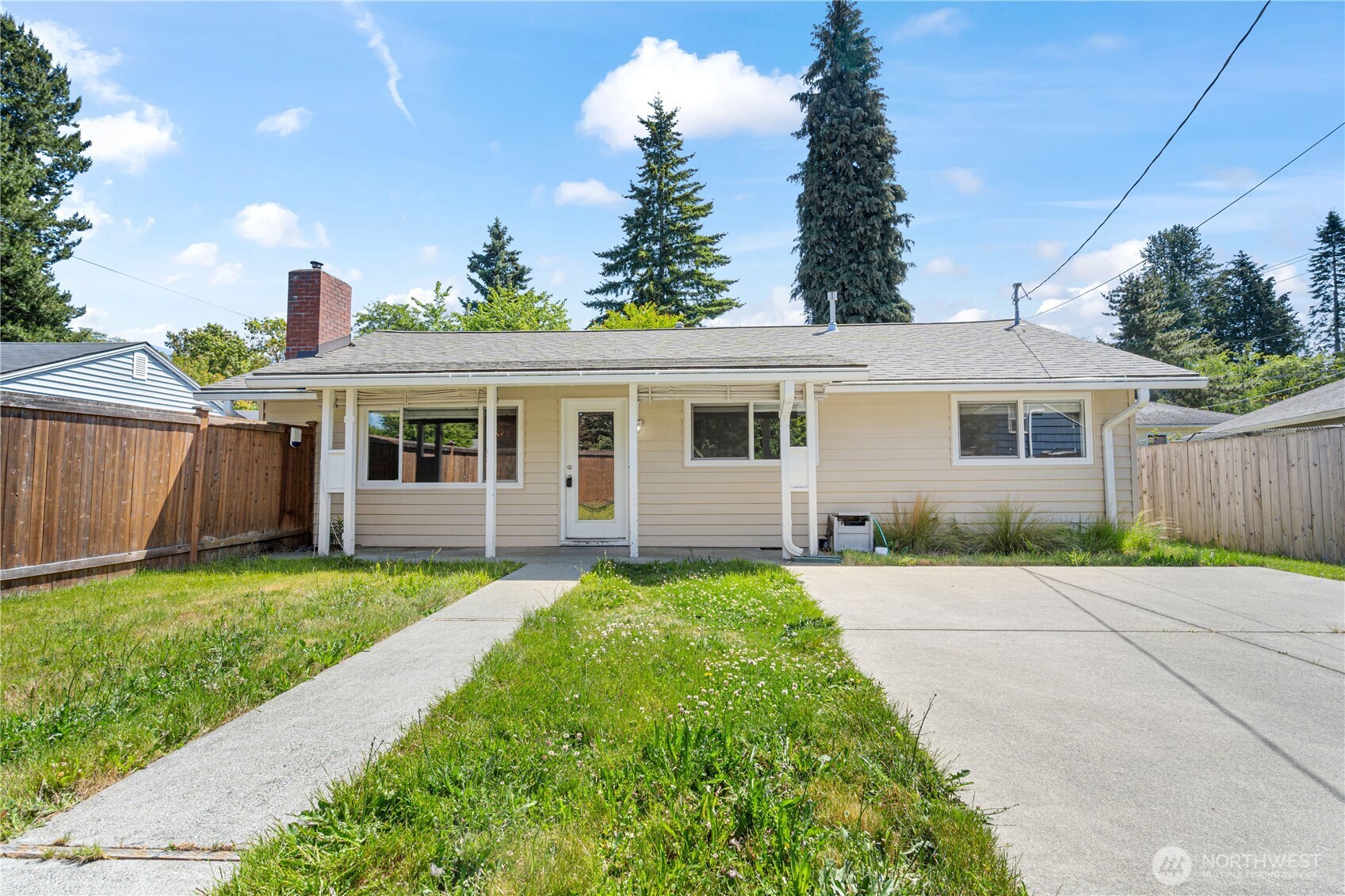 17004 11th Avenue Property Photo 1